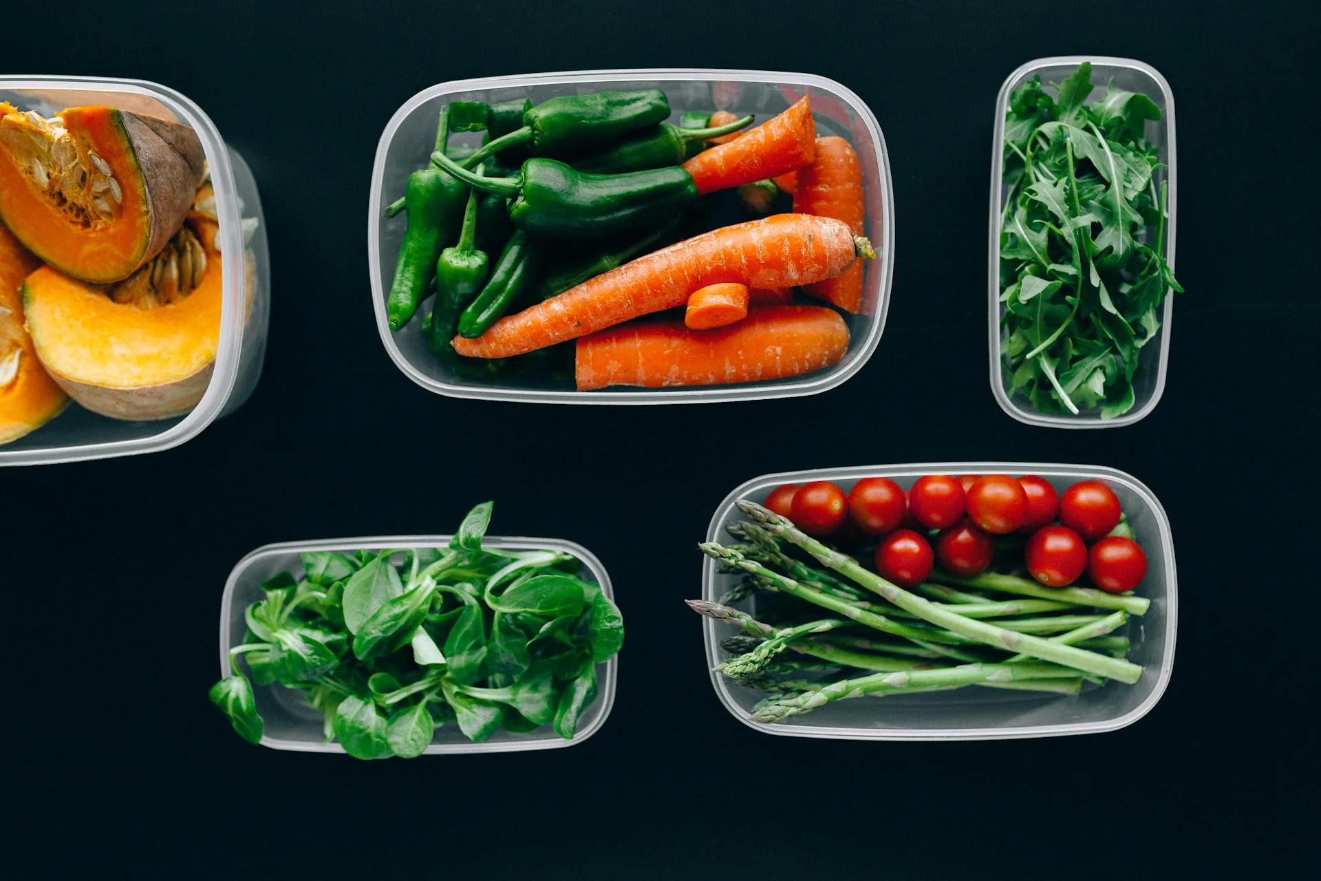 Was sind die besten Vorgehensweisen für die Aufbewahrung von Gebäck in einer Einweg-Gebäckschachtel aus Kunststoff, um zu verhindern, dass es durchnässt oder beschädigt wird?